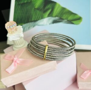 WhatsApp Image 2026-08-10 at 11.30.30 AM (2) Pulsera PlataOro